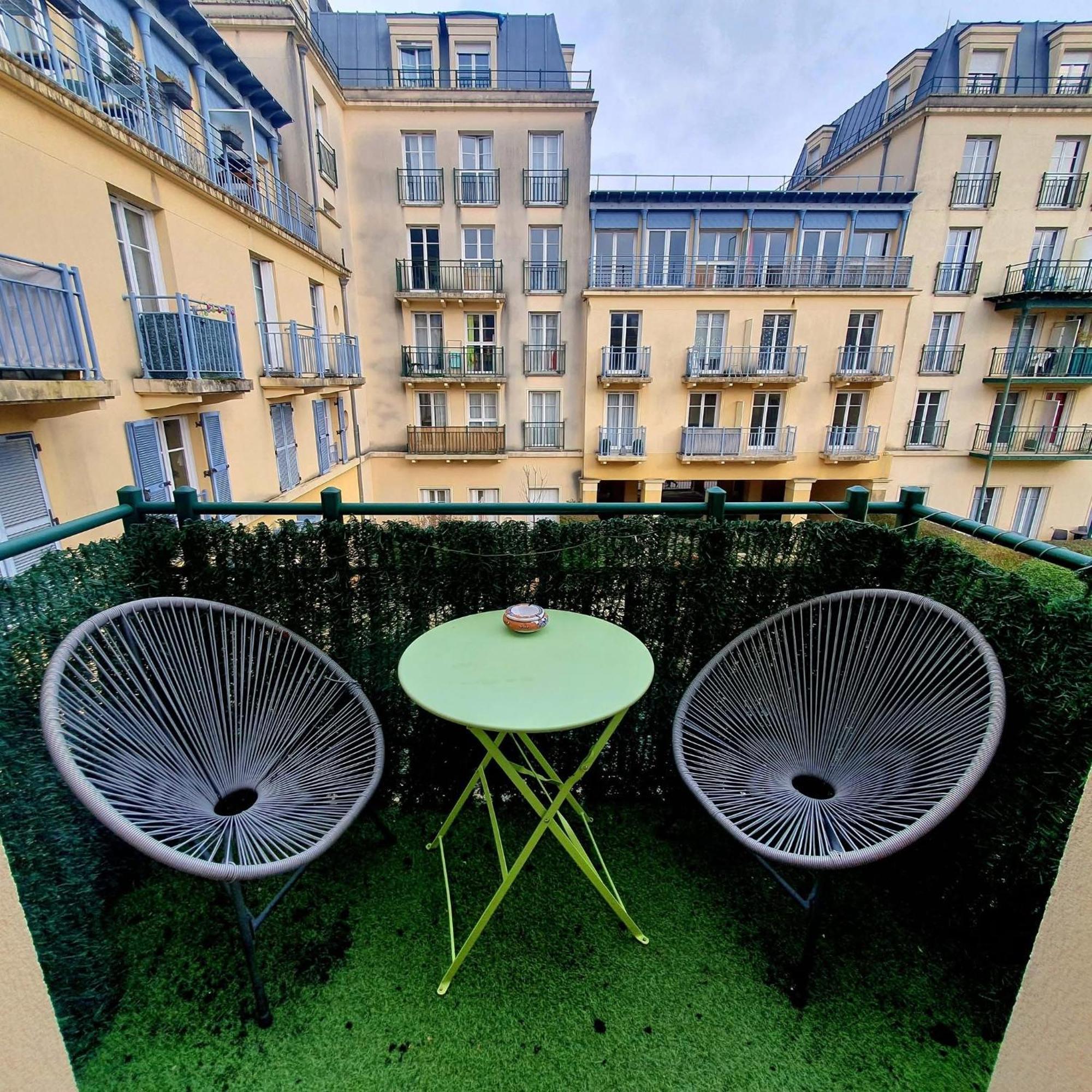 Disney In Two Min Chessy (Seine-et-Marne) Exterior foto